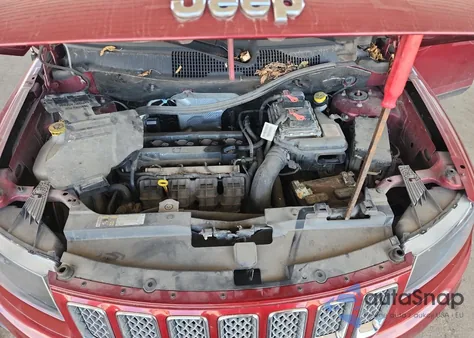 2016 Jeep Compass Latitude из США, поврежденный, VIN 1C4NJCEA2GD789907